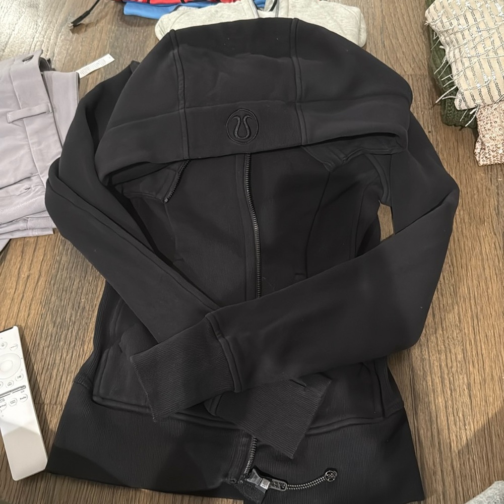 Lulu lemon hooded zip jacket